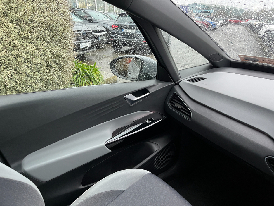 2021 Volkswagen ID.3 - image 13