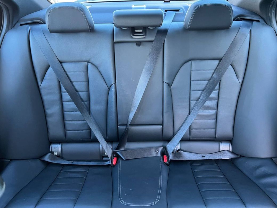 2021 BMW 3 Series - image 12