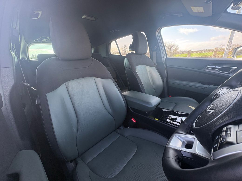 2024 Kia Sportage - image 3