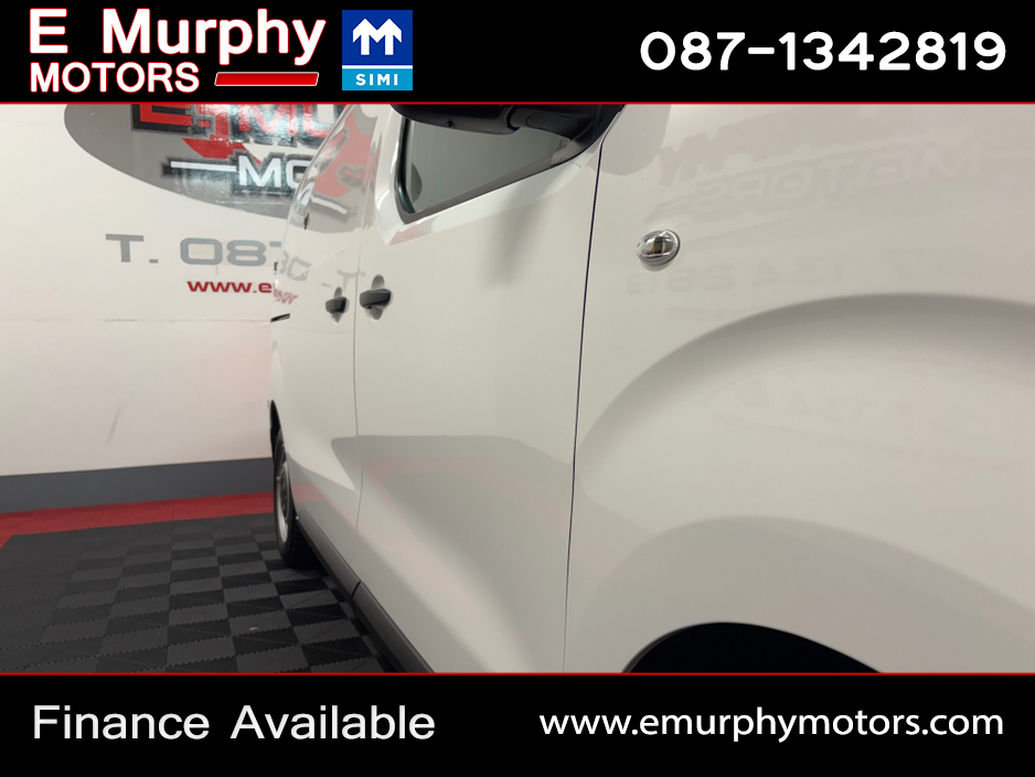 2021 Peugeot Expert - image 22