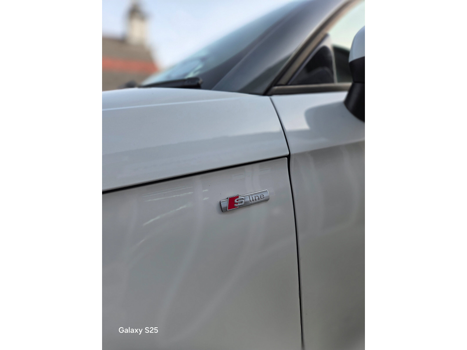 2012 Audi A1 - image 7