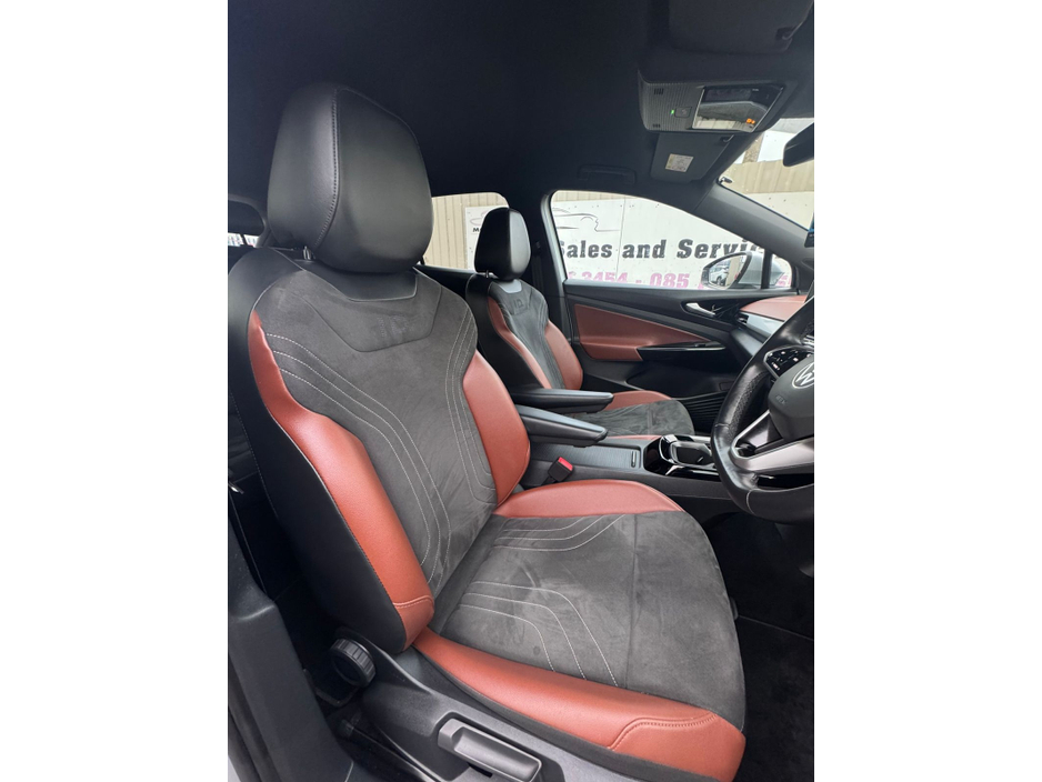 2023 Volkswagen ID.4 PRO 128 KW LIFE DX 77KWH 174BHP 5 €25,800