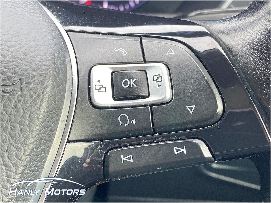 2017 Volkswagen Tiguan - image 19