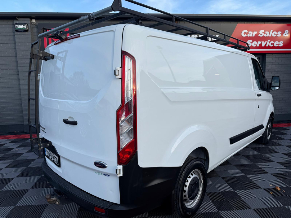 2022 Ford Transit Custom - image 15