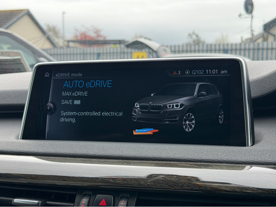 2016 BMW X5 - image 26