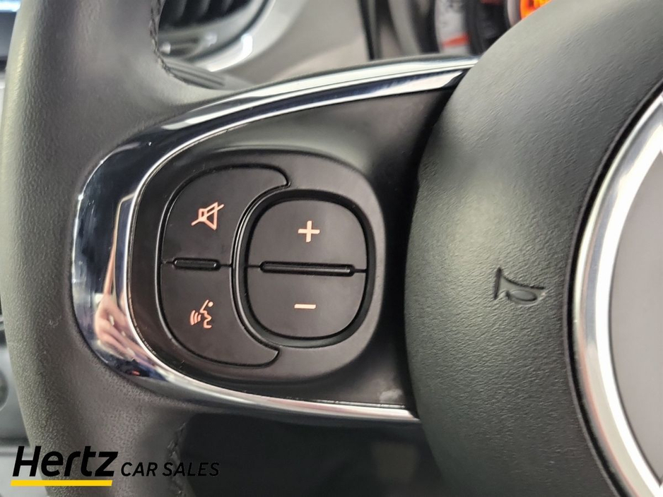 2023 Fiat 500 - image 23