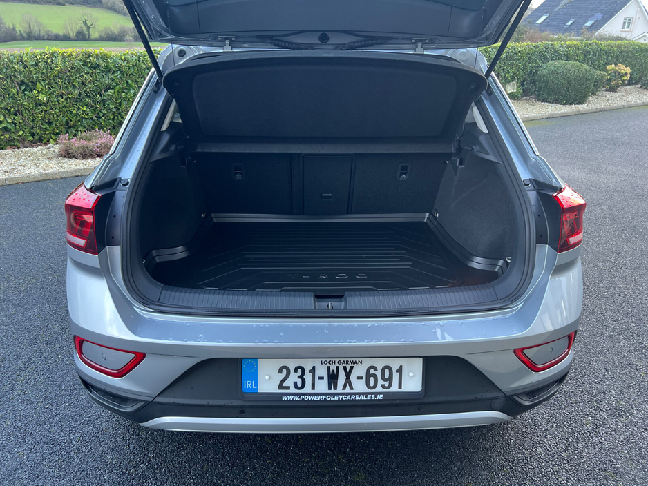 2023 Volkswagen T-Roc 2.0 TDI 116HP Life €28,950