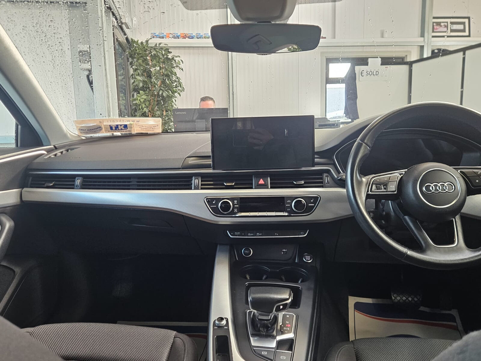 2022 Audi A4 - image 6
