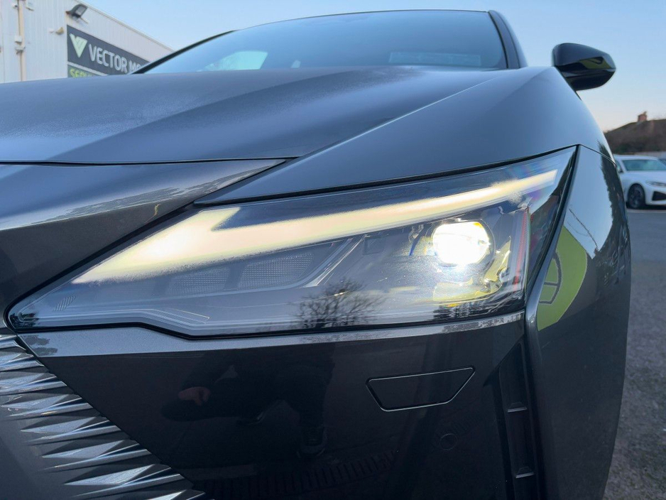2024 Lexus RZ 450 E PREMIUM PAN ROOF €45,995