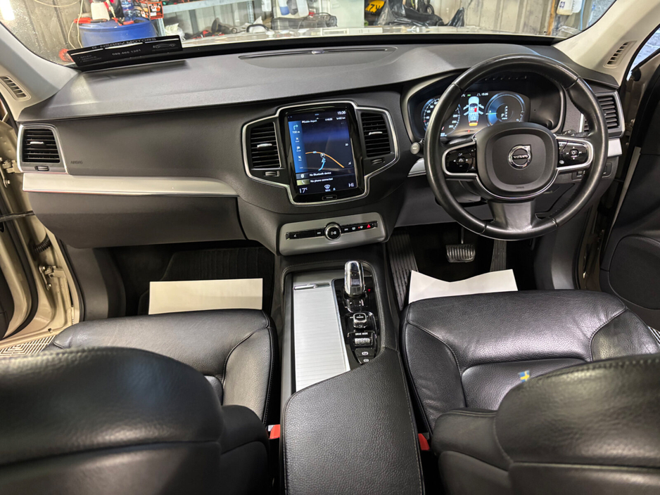 2016 Volvo XC90 - image 13