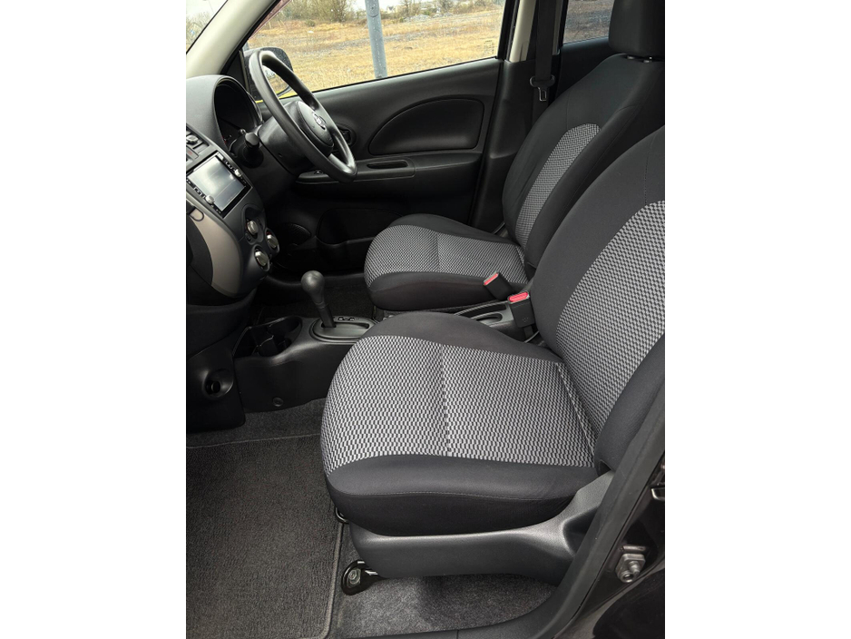 2017 Nissan March - image 13