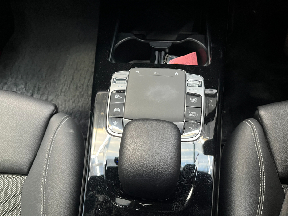 2019 Mercedes-Benz A Class €22950! 2019 MERCEDES-BENZ A CLASS A200D 2.0 AUTOMATIC / CRUISE CONTROL / REVERSE CAMERA / ELECTRIC MEMORY & HEATED SEATS / PADDLE SHIFTERS / APPLE CARPLAY €22,950