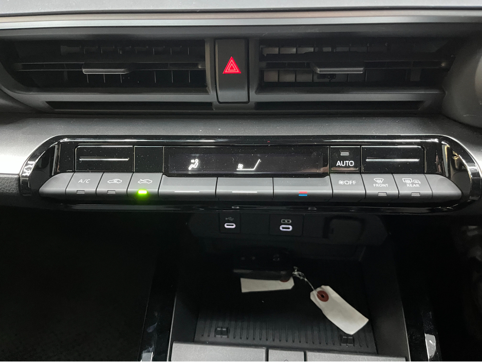 2025 Toyota Prius - image 18