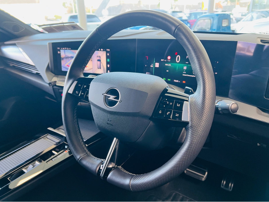 2024 Opel Astra - image 10