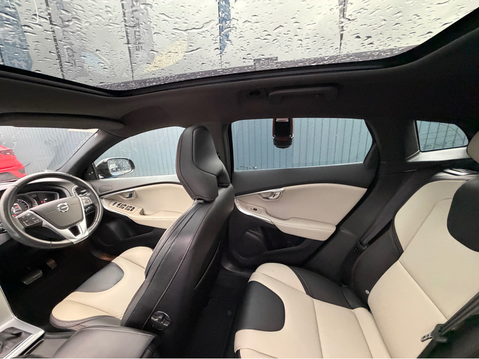 2018 Volvo V40 ** DEPOSIT TAKEN ** CROSS COUNTRY 4WD - 2.0L DIESEL - AUTO - 12M WARRANTY - CAR: 1733 €19,950