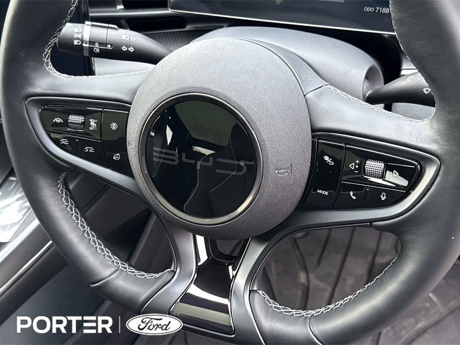 2025 BYD Seal - image 26