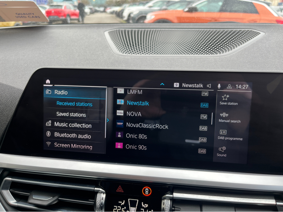 2019 BMW 3 Series - image 23