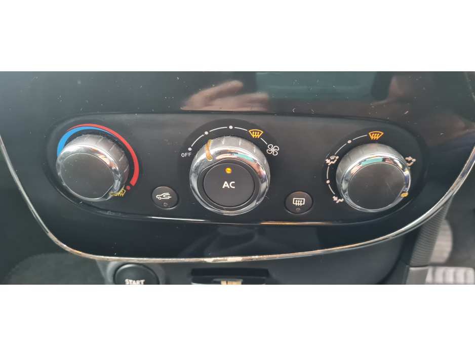 2014 Renault Clio 1.2 Petrol Dynamique MediaNav 75 bhp €6,900