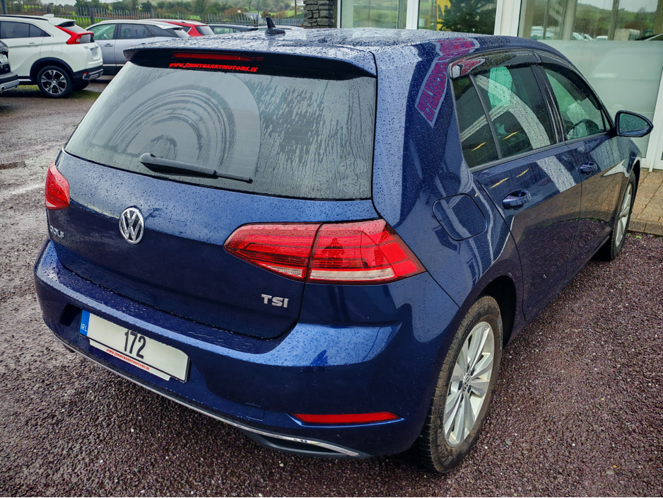 2017 Volkswagen Golf - image 10