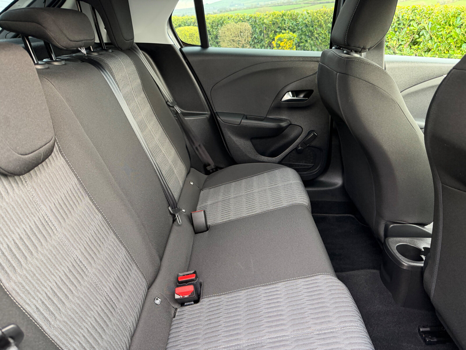 2022 Opel Corsa SC 1.2i (75PS) S/S 5 Speed €17,450