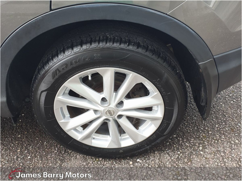 2015 Nissan Qashqai - image 26