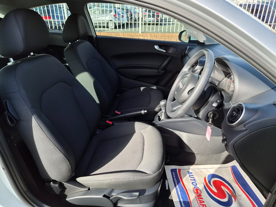 2013 Audi A1 - image 13