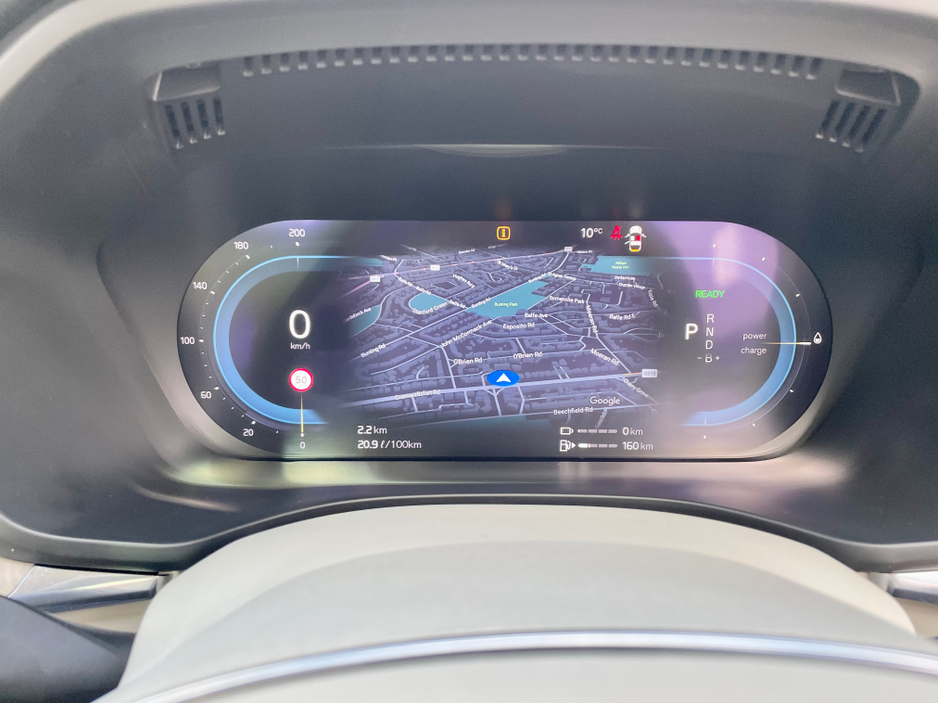 2023 Volvo XC60 T6 RECHARGE PHEV PLUS DARK AWD AUTO 5DR €39,995