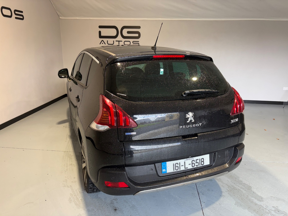 2016 Peugeot 3008 - image 5
