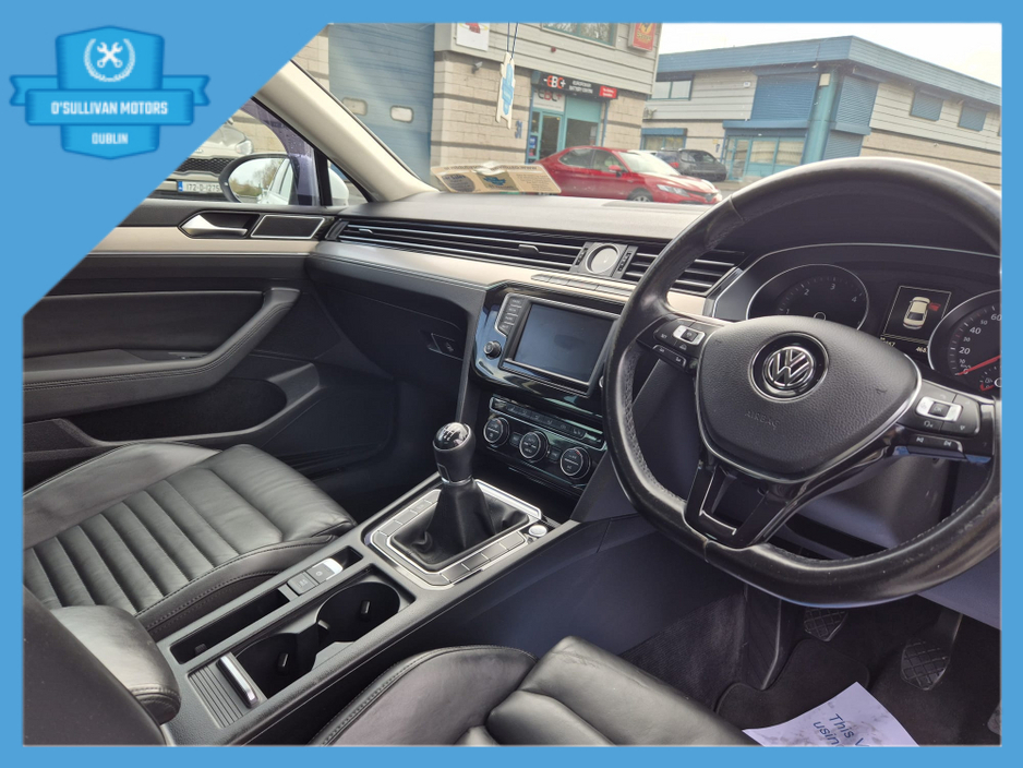 2016 Volkswagen Passat - image 13