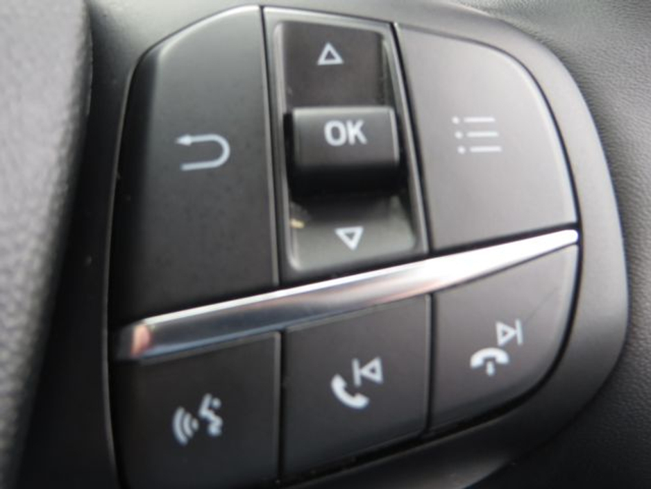 2023 Ford Puma - image 22