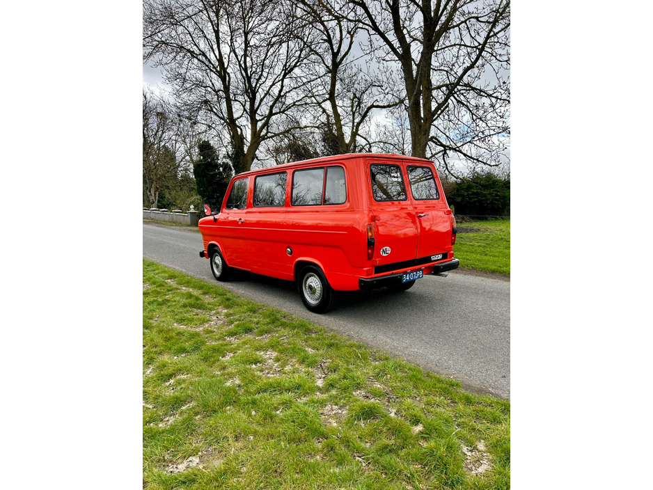 1976 Ford Transit Custom Kombi - image 16