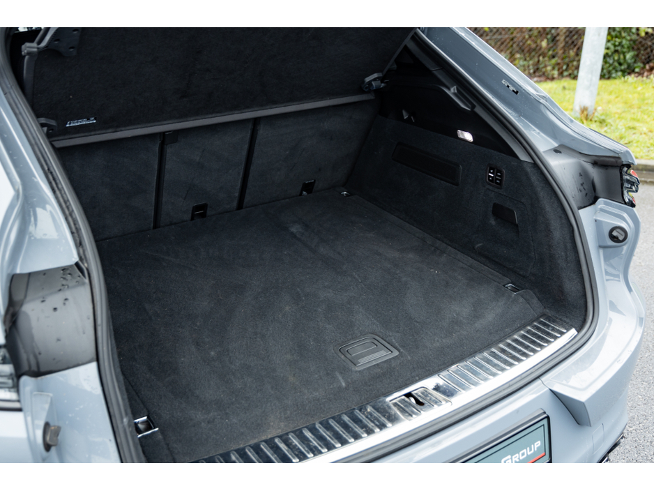 2024 Porsche Cayenne E-HYBRID 4DR AUTO *MEGA SPEC* €107,900