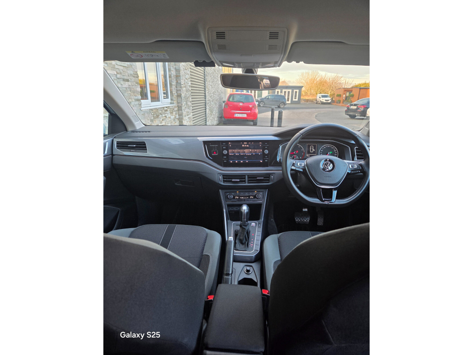 2018 Volkswagen Polo  €15,950