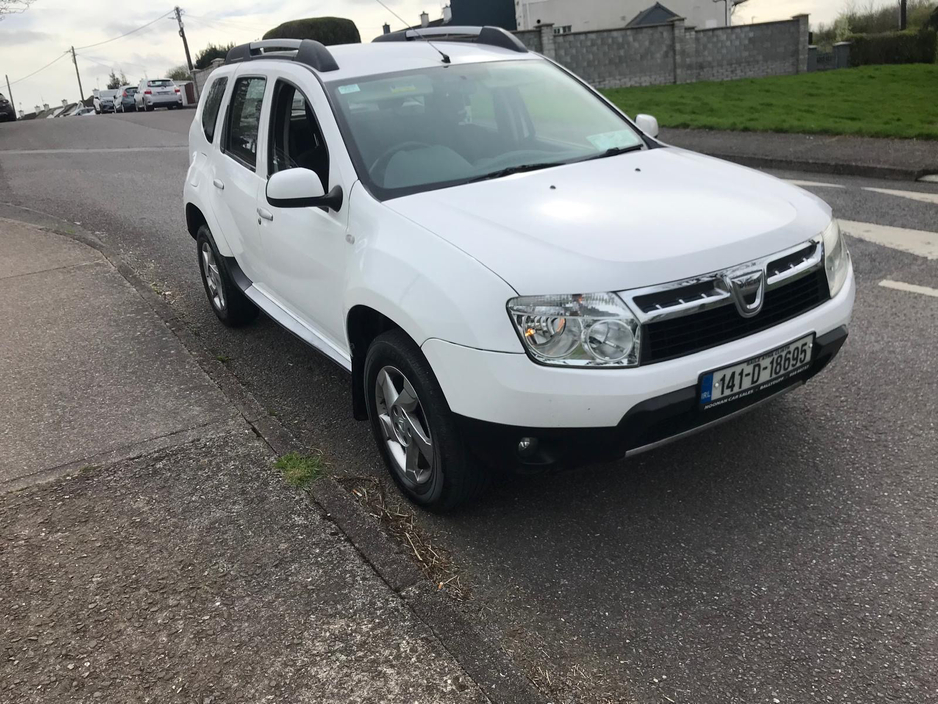 2014 Dacia Duster - image 2