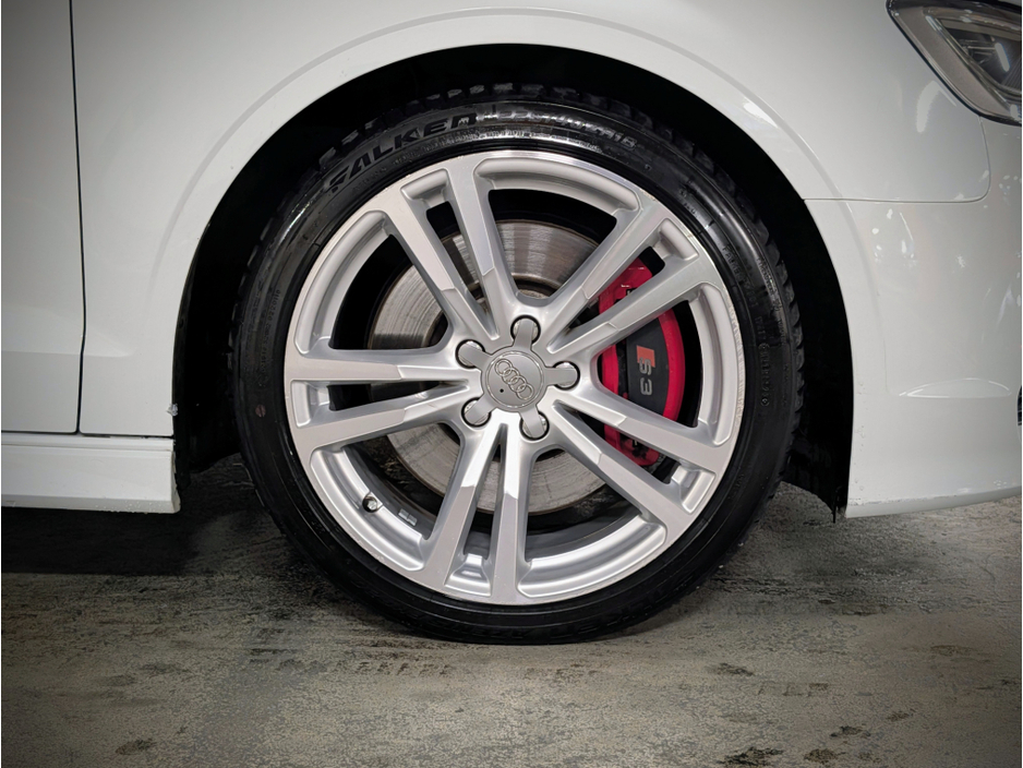 2015 Audi S3 - image 9