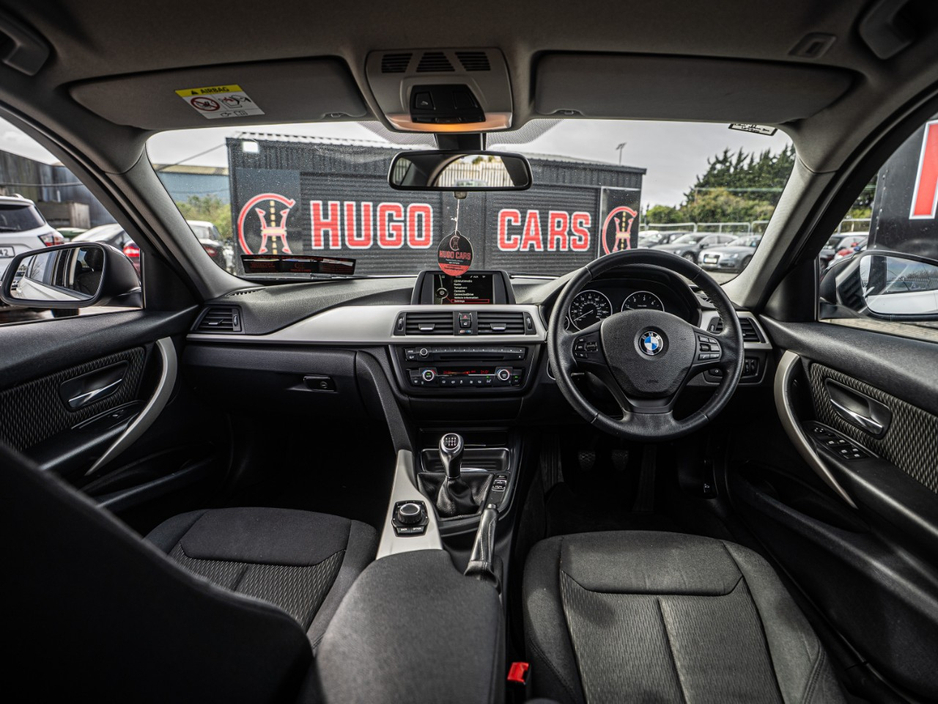 2014 BMW 3 Series - image 7