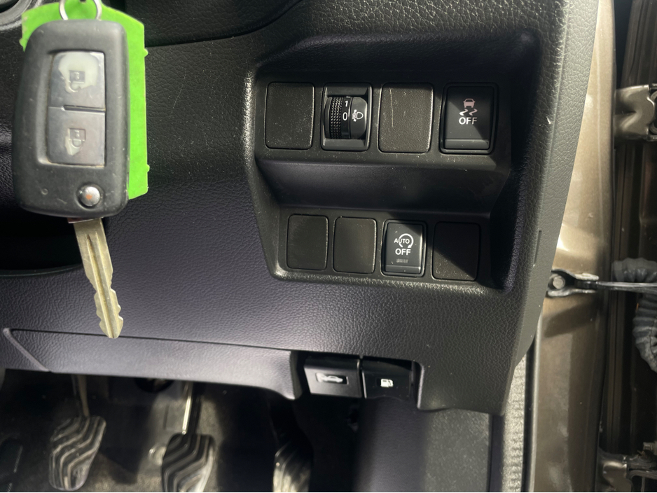 2015 Nissan Qashqai 1.5 DSL SV 4DR LOW KM €8,950