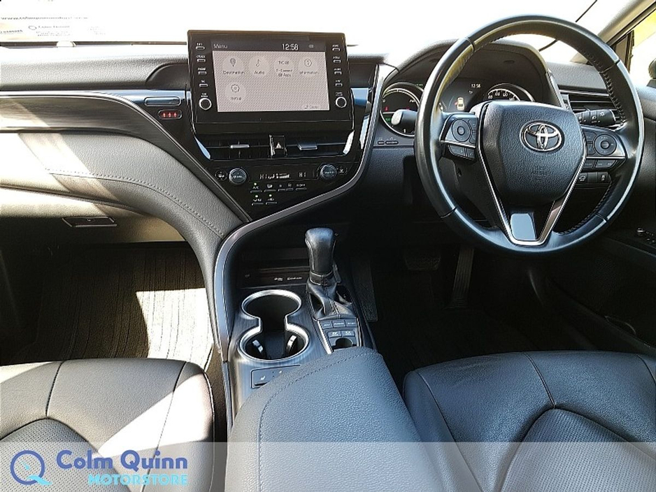 2021 Toyota Camry - image 8