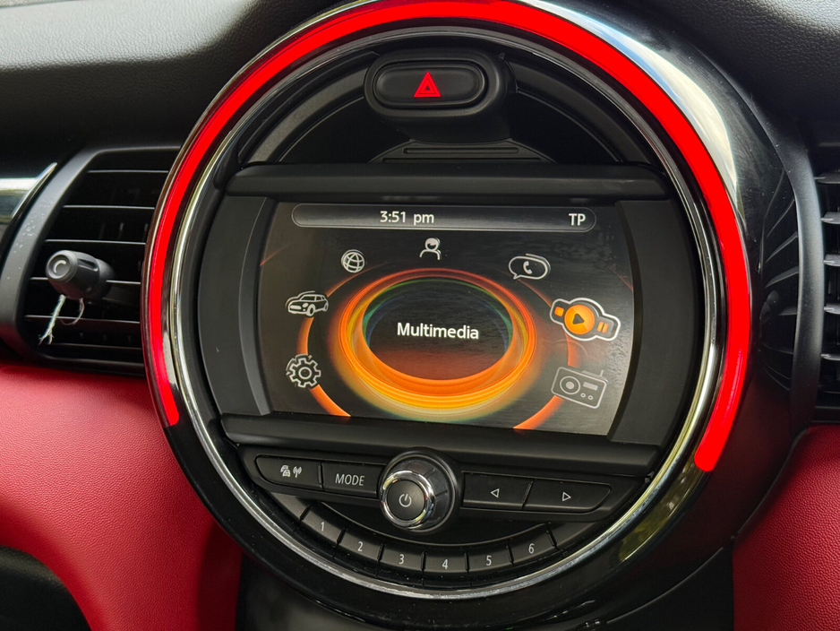 2018 MINI Hatch - image 17