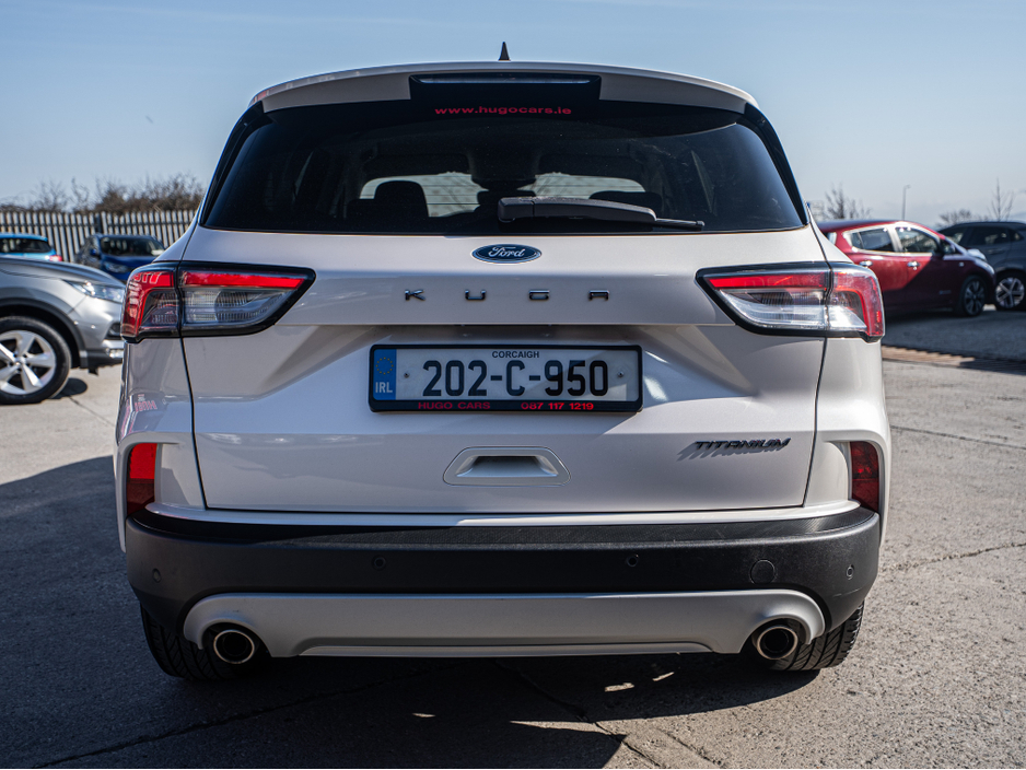 2020 Ford Kuga - image 12