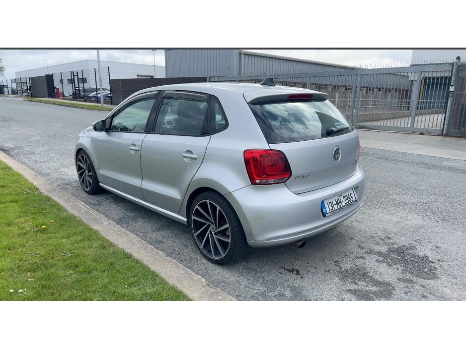 2013 Volkswagen Polo - image 8