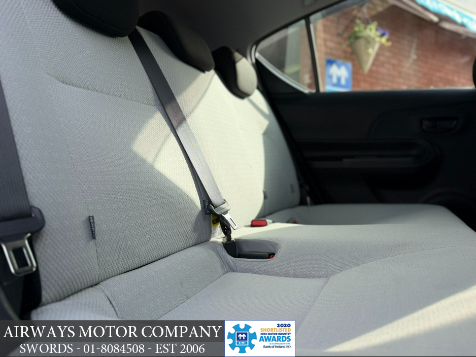 2020 Toyota Aqua - image 15