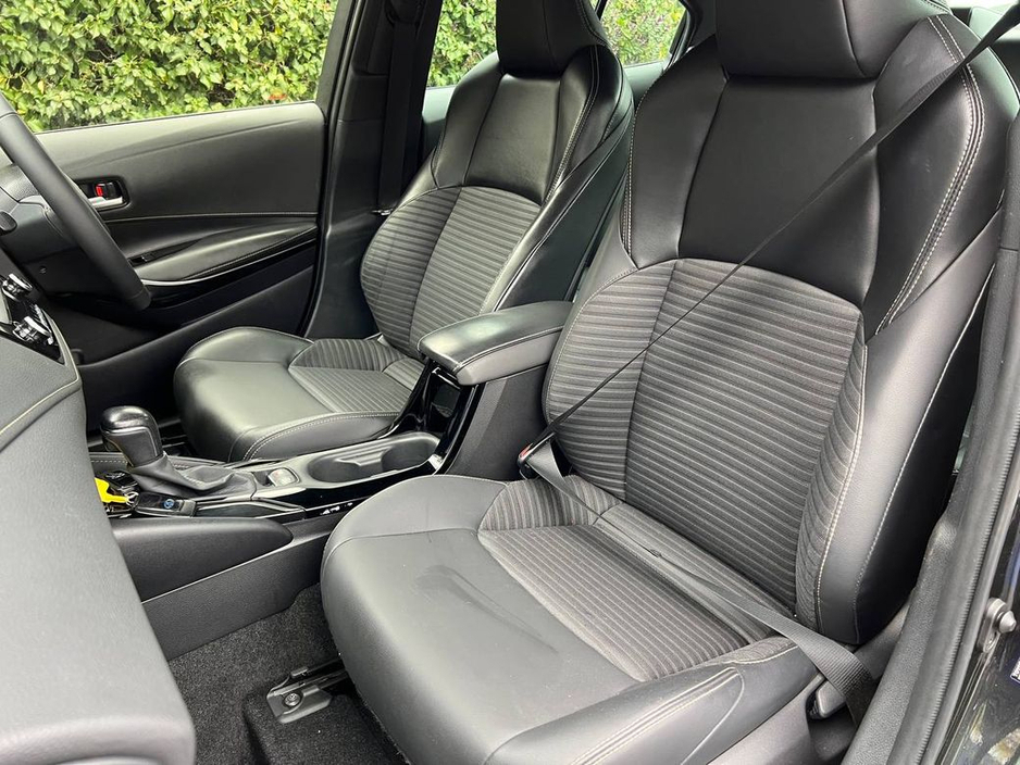 2020 Toyota Corolla - image 6