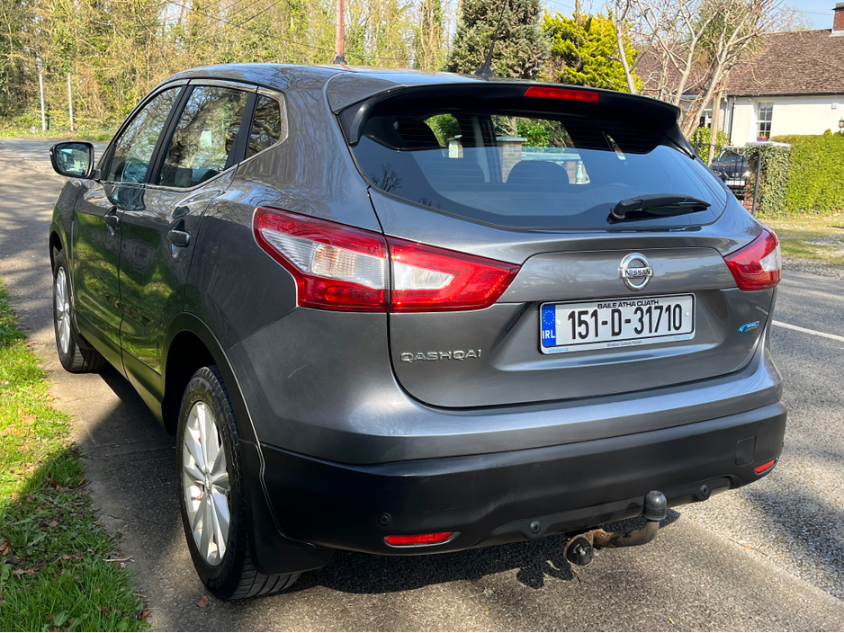 2015 Nissan Qashqai - image 11