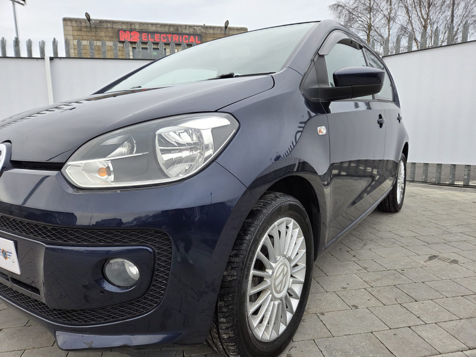 2015 Volkswagen up! - image 5