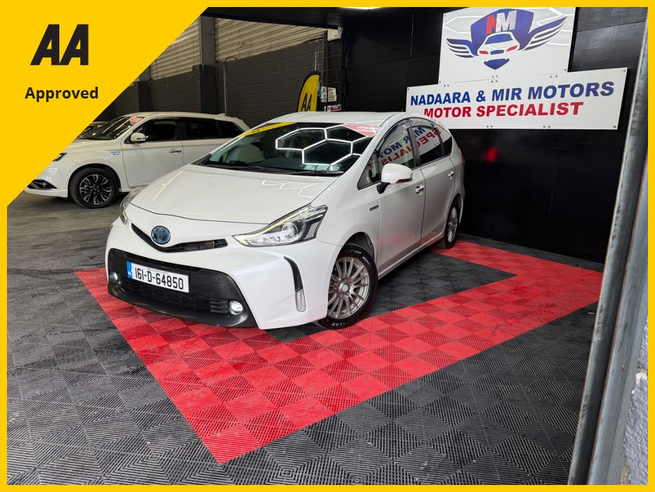 2016 Toyota Prius - image 6