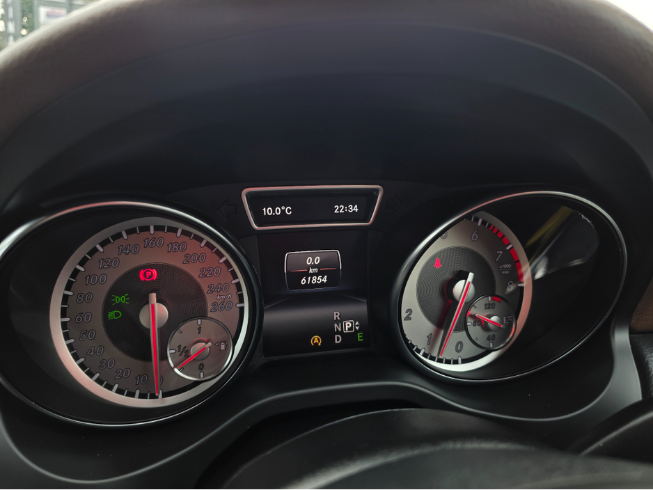 2015 Mercedes-Benz CLA Class - image 11