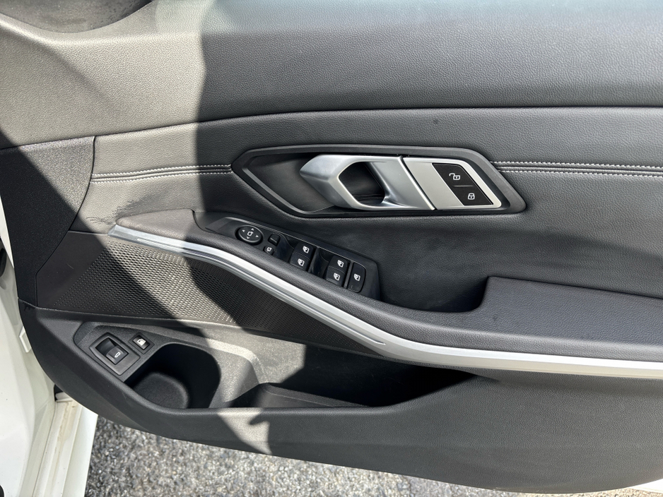 2022 BMW 3 Series 330E M SPORT PHEV *7.9% Finance Available* €35,950