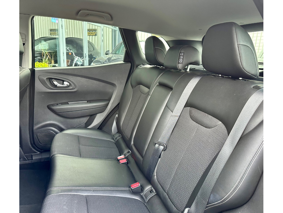 2017 Renault Kadjar - image 7