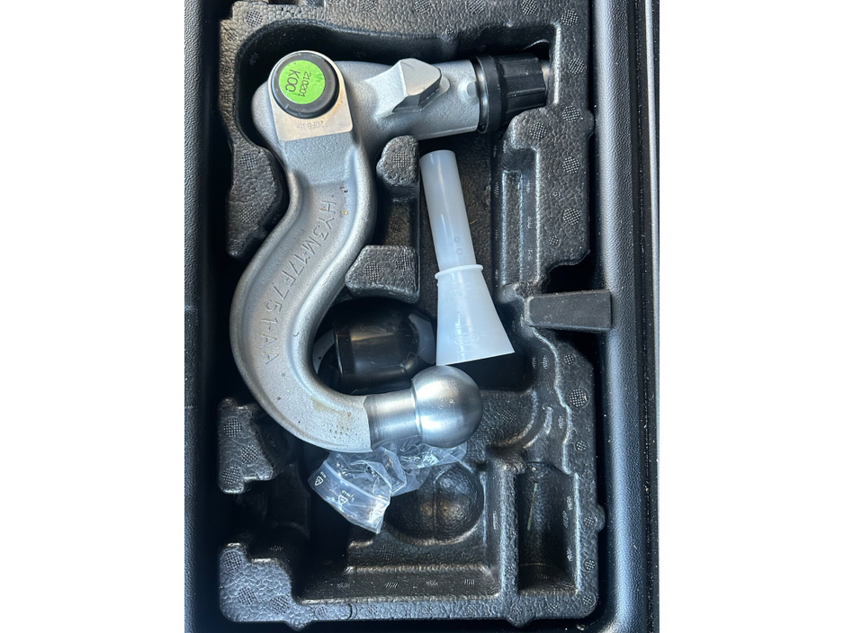 2021 Land Rover Discovery  €29,950